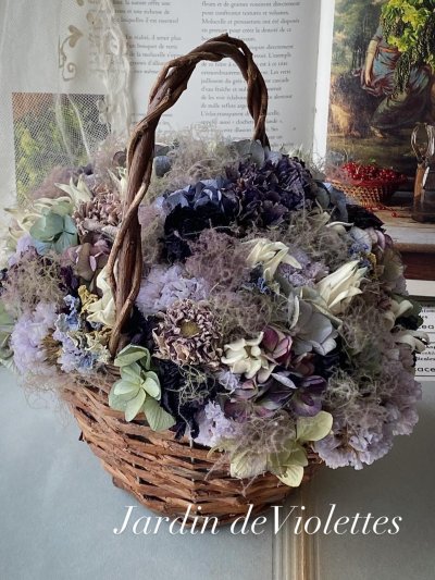 Jardin de Violettes (Page 60)